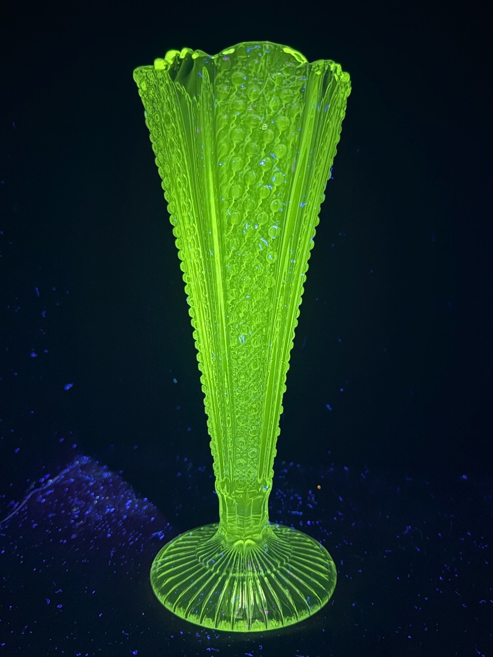 McKee Brothers EAPG UV Reactive Rainbow Fan Vase 10" Vintage Textured Glass